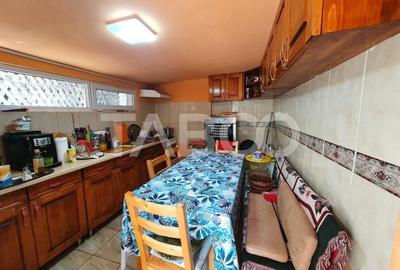 Casa de vanzare cu 6 camere in drumul spre Paltinis bonus inca o casa - 6