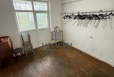 Apartament cu 3 camere semidecomandat în Calea București - 3