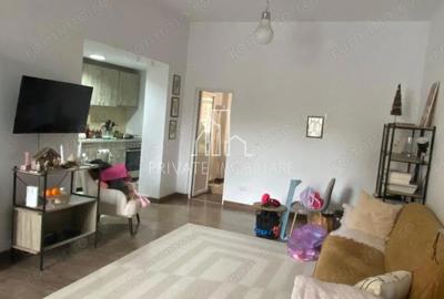 Apartament cu 3 camere decomandat în 7 Noiembrie - 12