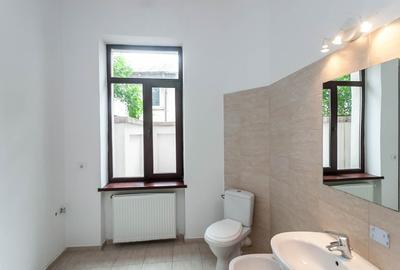 Inchiriere 4 camere , rezidential / birou, cladire interbelica, Piata Victoriei Inchiriere 4 camere , rezidential / birou, cladire interbelica, Piata Victoriei - 8