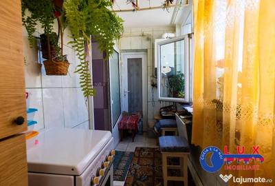 Apartament cu 3 camere decomandat în E3 - 13
