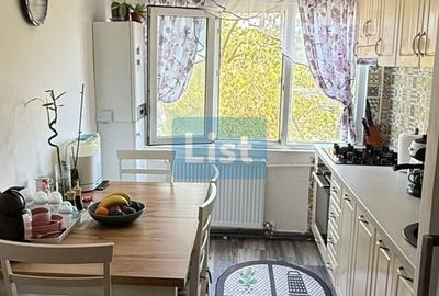 Apartament cu 4 camere semidecomandat, mobilat în Micro 16 - 8