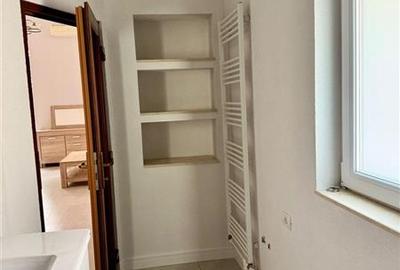 INCHIRIEM Apartament lux  ,ultracentral - 9
