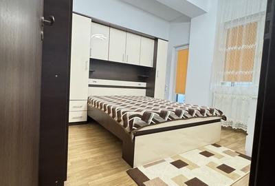 Apartament cu 2 camere decomandat, mobilat în Păcii - 3