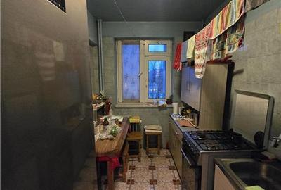 Apartament cu 3 camere semidecomandat în Drumul Taberei - 6