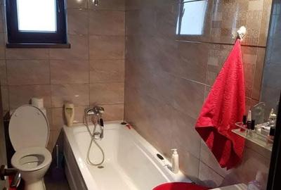 Garsonieră decomandată în Titan - 5