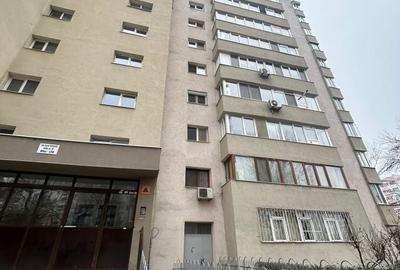 Garsoniera Titan Bloc 1984 Reabilitat 12 Min Metrou Titan - 12