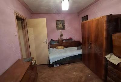 Vand ap.2cam.conf.1 semidecomandat bloc de 4etaje - 2