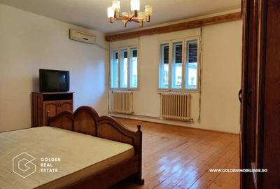 Casă cu 4 camere cu Teren 335 Mp în Intim - 3