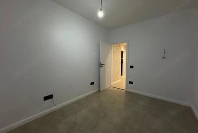 Apartament cu 3 camere decomandat în Girocului - 13