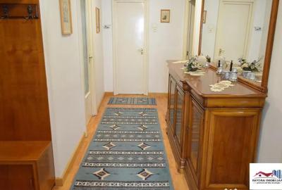 Apartament cu 3 camere decomandat în Aleea Carpați - 8