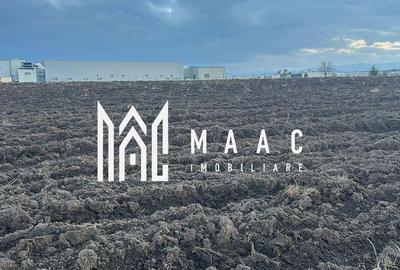 Teren de 5000 mp, în Vest