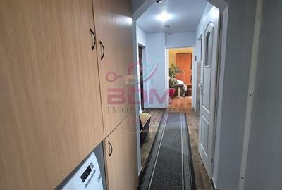 Apartament cu 2 camere decomandat în Micro 1 - 4