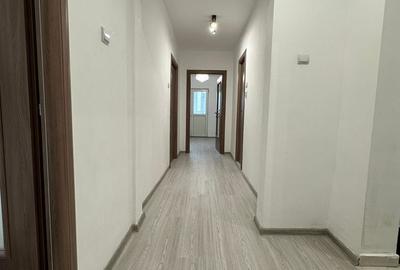 Apartament cu 2 camere decomandat în Central - 3