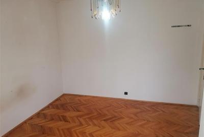 Decomandat Etaj 1 cu 2 Balcoane zona Soarelui - 6