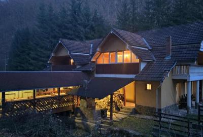 Casa/Pensiune,doua imobile intr-unul singur de vanzare, Valea Bratcu - 2