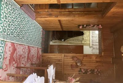 Casă cu 4 camere în Săvârșin - 8