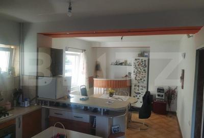 Casa 10 camere, 300 mp utili , teren 700 mp - 8