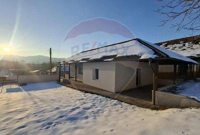 Casă cu Teren 800 Mp în Gălățeni - 10