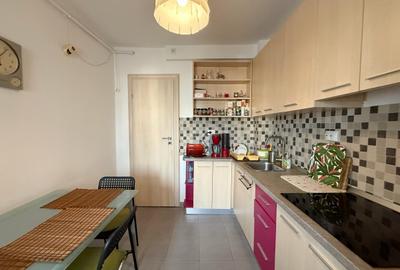 3 cam- Clucerului -str Serdarului - bloc 1979 -centrala proprie -95mp-boxa - 5