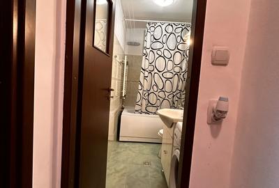 Inchiriez garsoniera in bloc de apartamente dispo imediat Inchiriez garsoniera in bloc de apartamente dispo imediat - 6