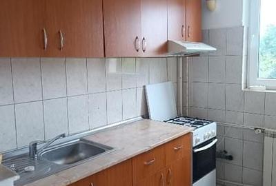 Garsonieră decomandată, mobilată în Titan - 5