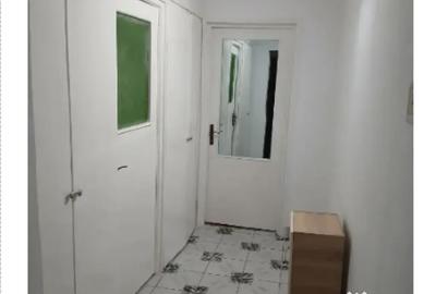 Apartament cu 2 camere semidecomandat în Rovine - 1