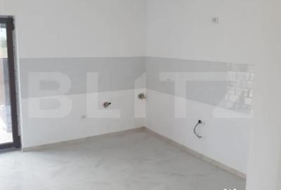 Casă cu 4 camere cu Teren 532 Mp în Remetea Mare - 2