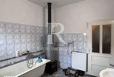 Casă cu 3 camere cu Teren 1500 Mp în Cața - 2