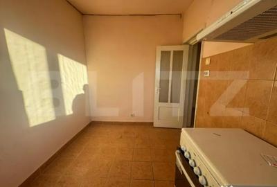 Apartament cu 3 camere semidecomandat în Central - 4