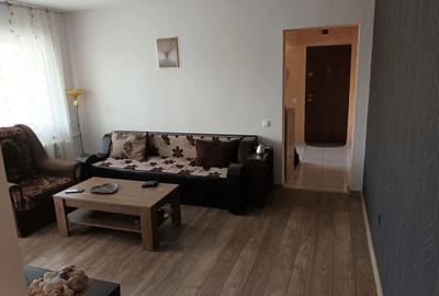 Apartament cu 3 camere în Central - 1