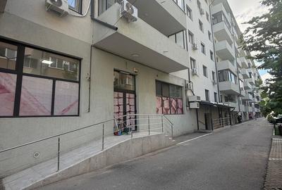 Apartament cu 3 camere decomandat în Central - 18
