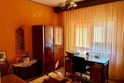 Vanzare apartament 4 camere, zona Sud - 7