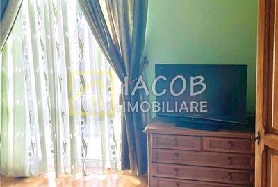 Casă individuală cu 6 camere cu Canalizare în 9 Mai - 6