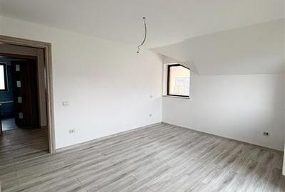 Casa de inchiriat Cristian, 4 dormitoare, garaj interior, zona centrala - 15