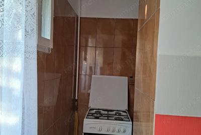 Garsoniera de inchiriat robea stradal - 3