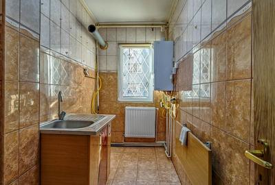 Apartament cu 2 camere semidecomandat în Prelungirea Ferentari
