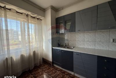 Apartament cu 2 camere decomandat în Plopilor - 4