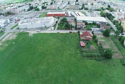 Teren de 2200 mp, în Central - 2