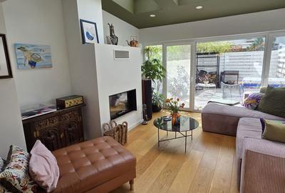 Casă cu 4 camere în Central - 1