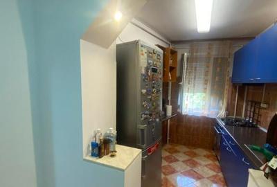 Bdul.1 Decembrie 1918.Apartament 3 camere. - 7