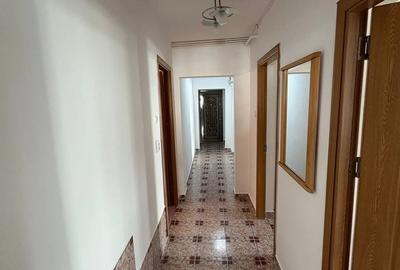 Inchiriez apartament cu 4 camere - 7