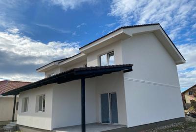 Proprietar casa/duplex Mosnita Noua,cartier Europa,4 camere - 1