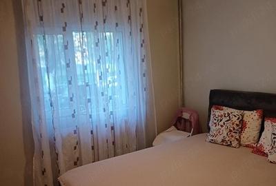 Apartament cu 3 camere decomandat în Rahova - 3