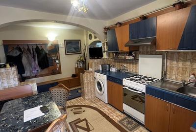 Apartament cu 2 camere decomandat în George Enescu - 3