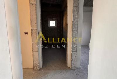 Casă cu 3 camere cu Teren 150 Mp în Central - 2