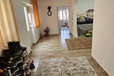 Casă cu 4 camere cu Teren 272 Mp în Central - 15