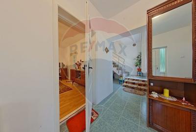 VIla 8 camere, 345mp utili,  Porolissum, comision 0 - 8