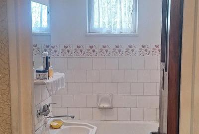 Apartament cu 3 camere decomandat în Republicii - 3