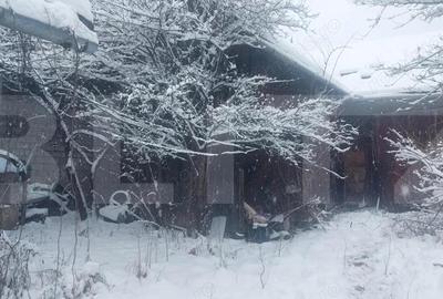 Casă cu 2 camere cu Teren 860 Mp în Central - 1